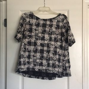 Black and white top